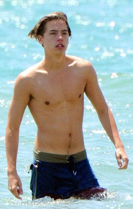 dylan obrien nude|Dylan Sprouse Nude Leaks Via Tumblr